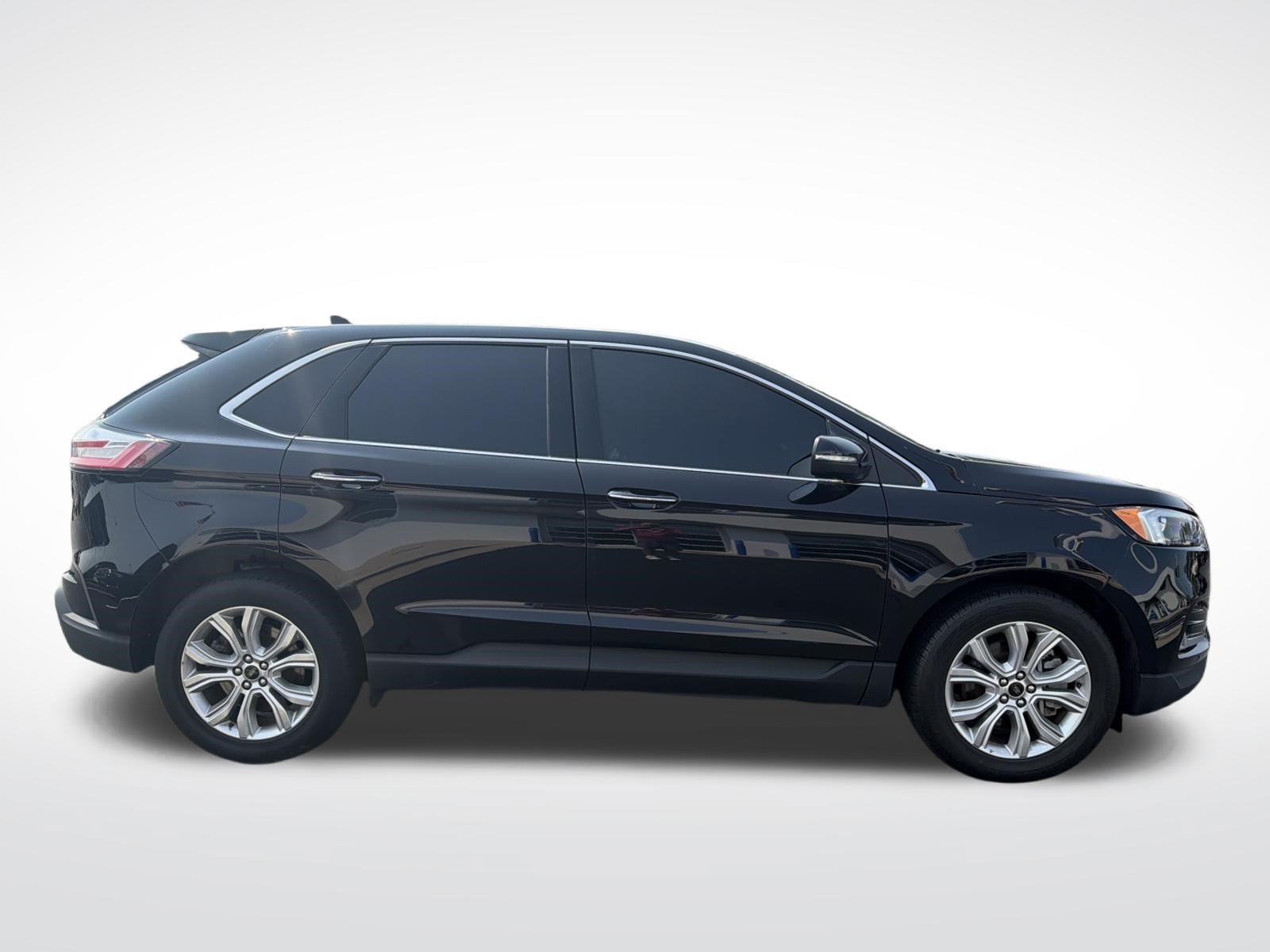 Used 2024 Ford Edge Titanium AWD/4WD image 7