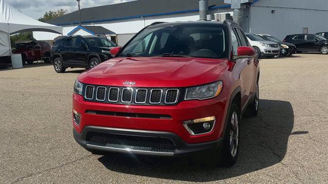 Used 2018 Jeep Compass Limited w/ Navigation Group AWD/4WD image 3