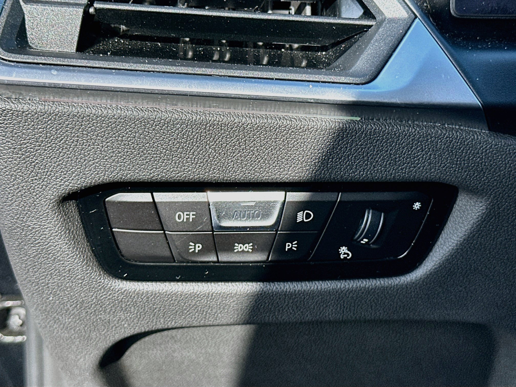 Used 2023 BMW M340i w/ Driving Assistance Package RWD image 10