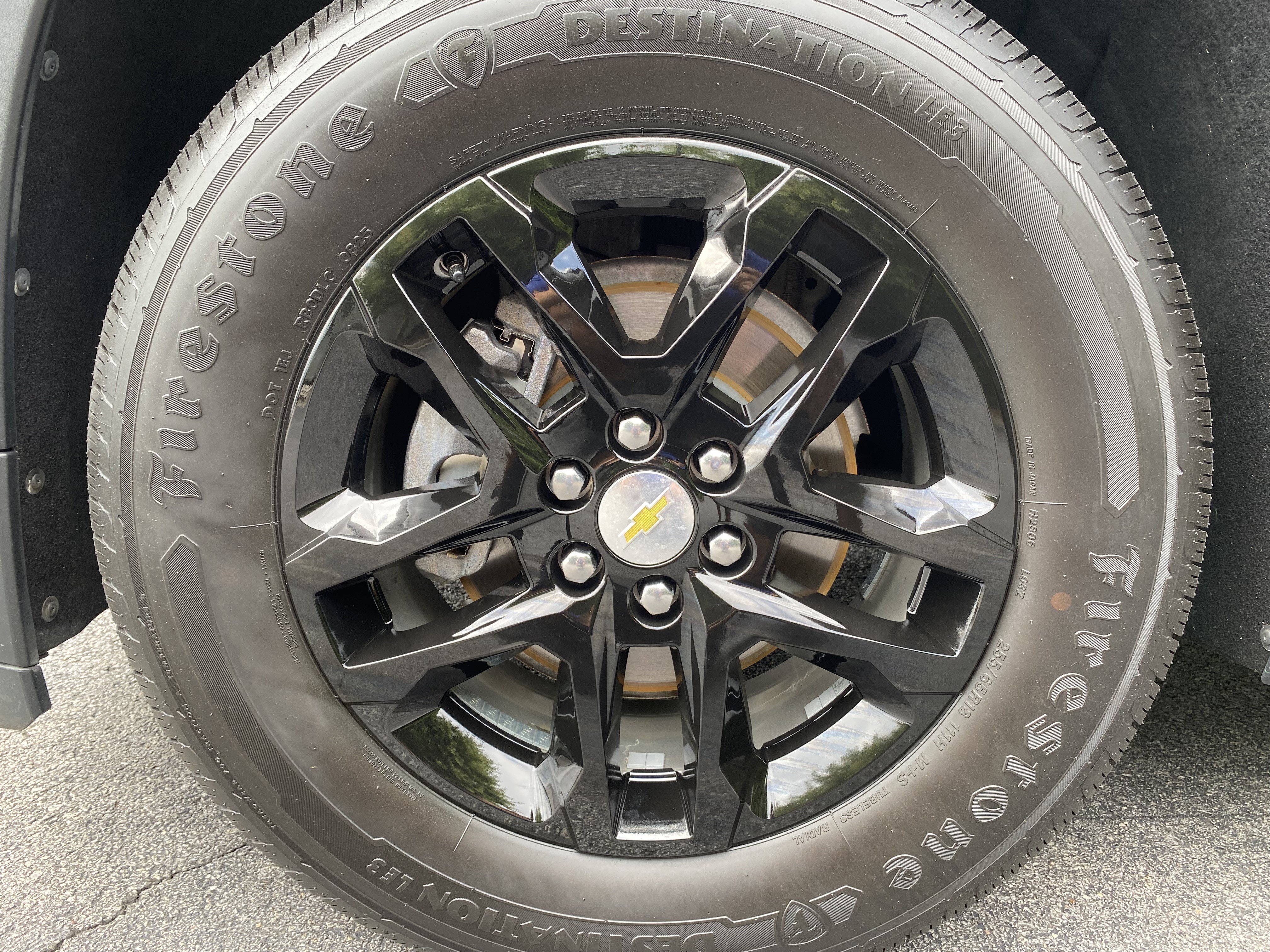 Used 2019 Chevrolet Traverse LT w/ LPO, Floor Liner Package AWD/4WD image 13