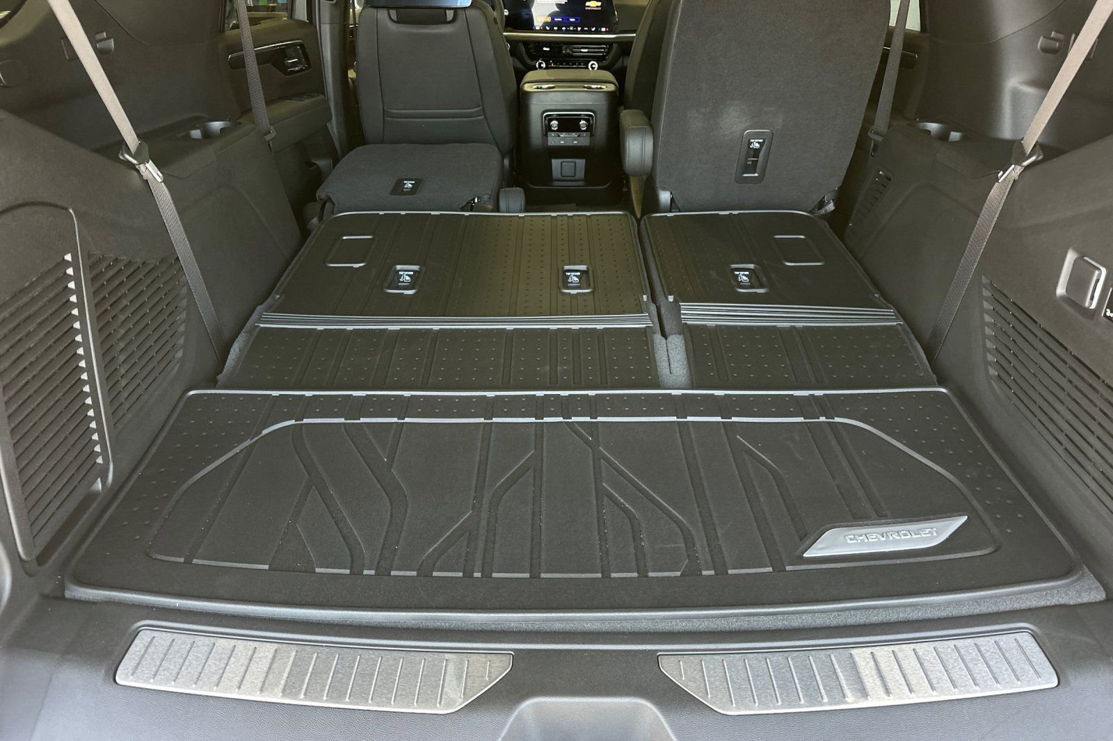 New 2026 Chevrolet Tahoe RST AWD/4WD image 17