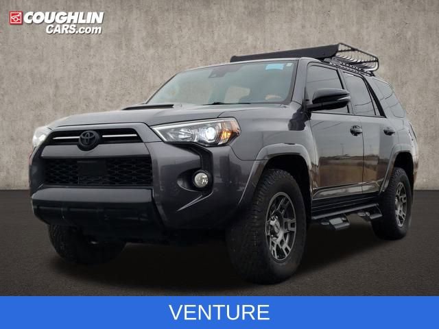 Used 2020 Toyota 4Runner Venture w/ Moonroof Package image 4