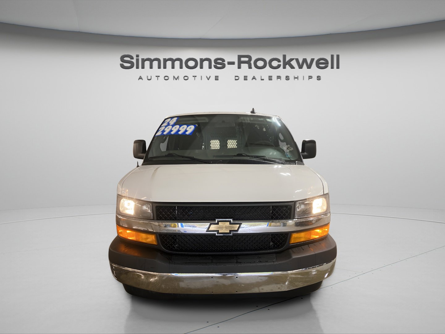Used 2024 Chevrolet Express 2500 w/ Driver Convenience Package RWD image 8
