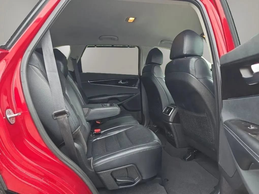 Used 2018 Kia Sorento EX FWD image 45