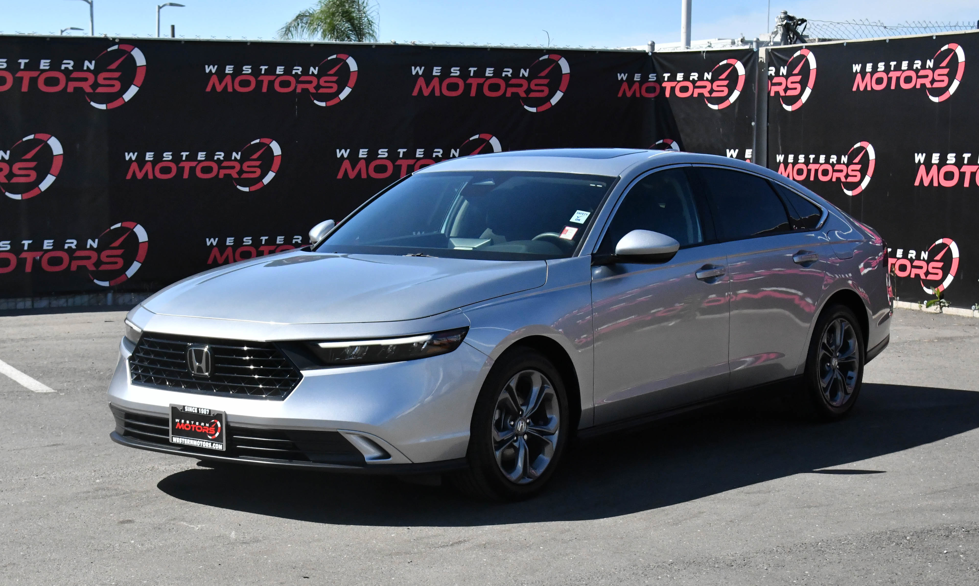 Used 2024 Honda Accord EX image 3