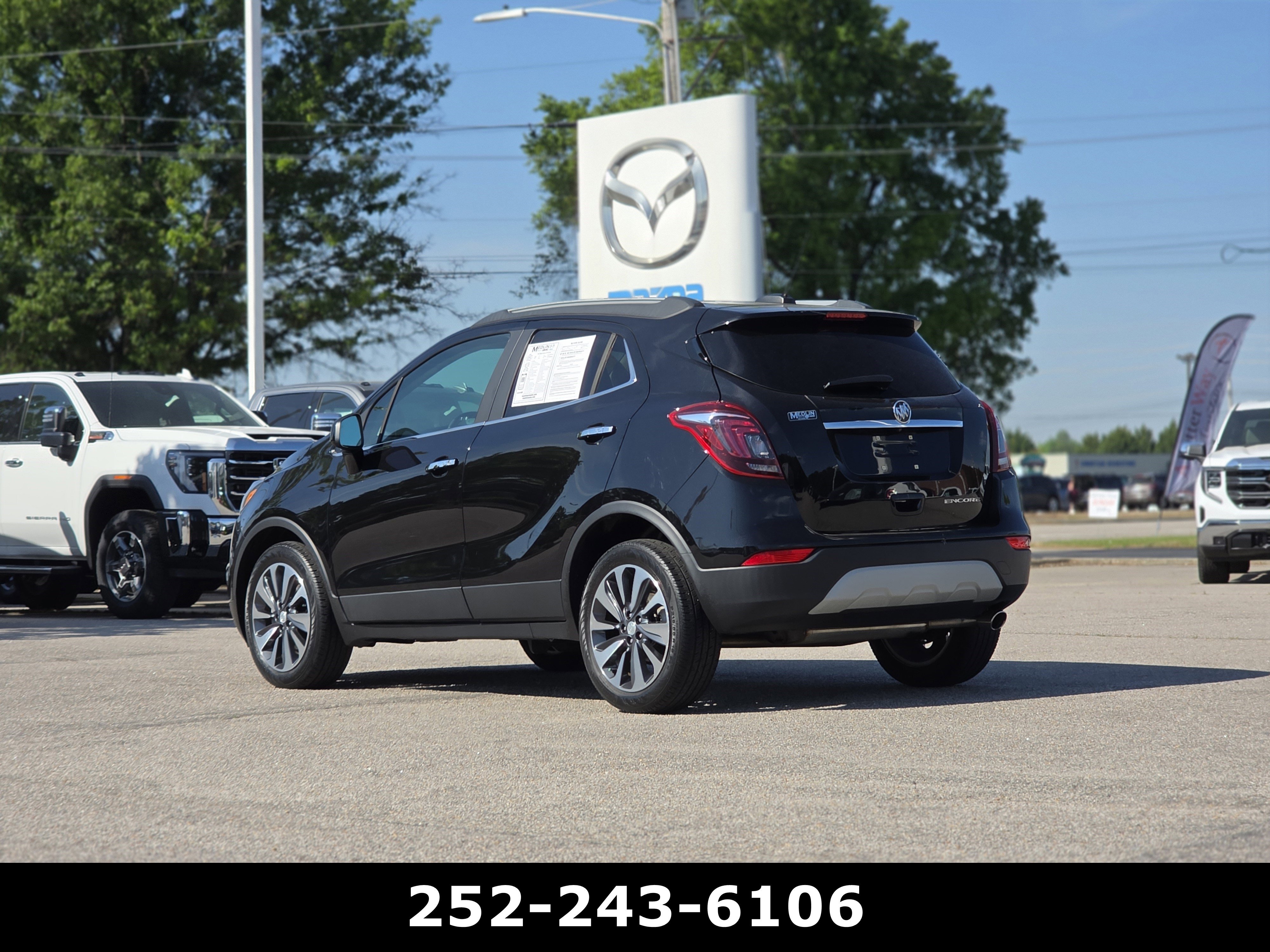 Used 2022 Buick Encore Preferred w/ Safety Package FWD image 5