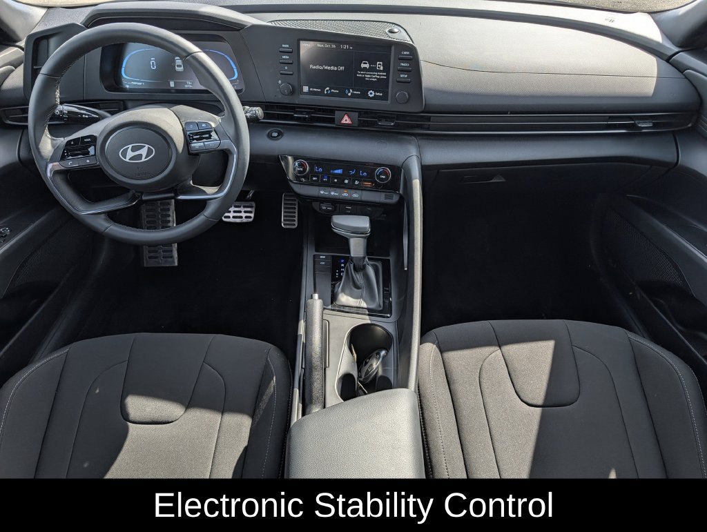 Used 2026 Hyundai Elantra Sport FWD image 9
