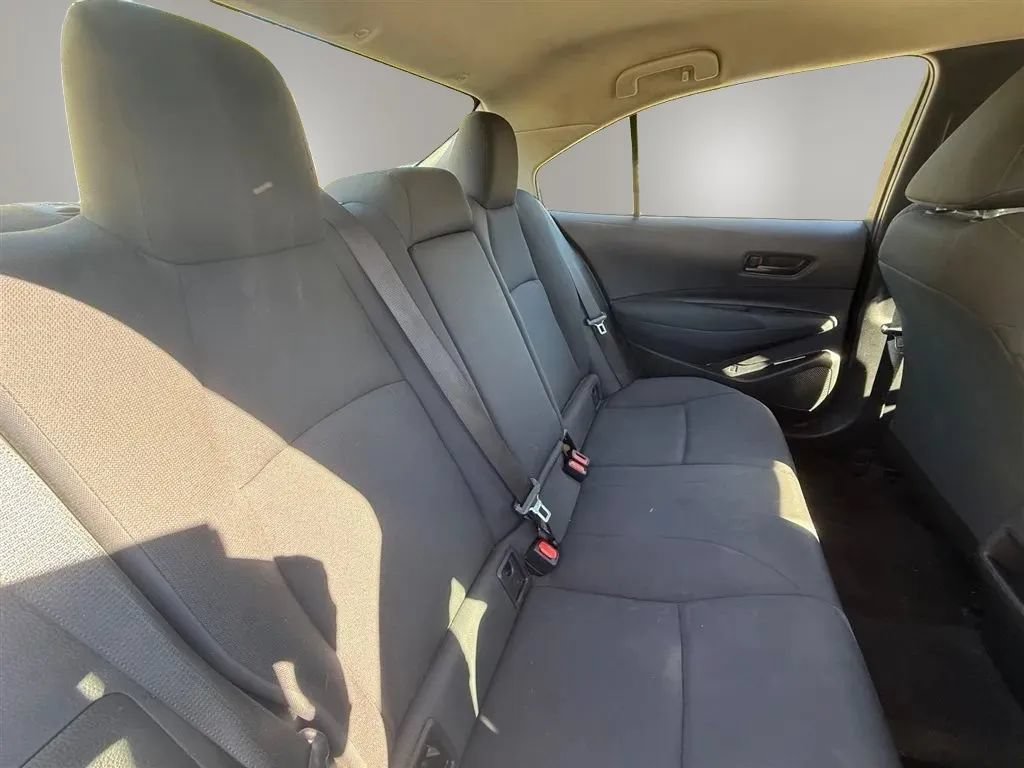 Used 2022 Toyota Corolla LE FWD image 23