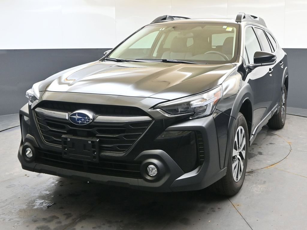 Certified 2025 Subaru Outback Premium image 1