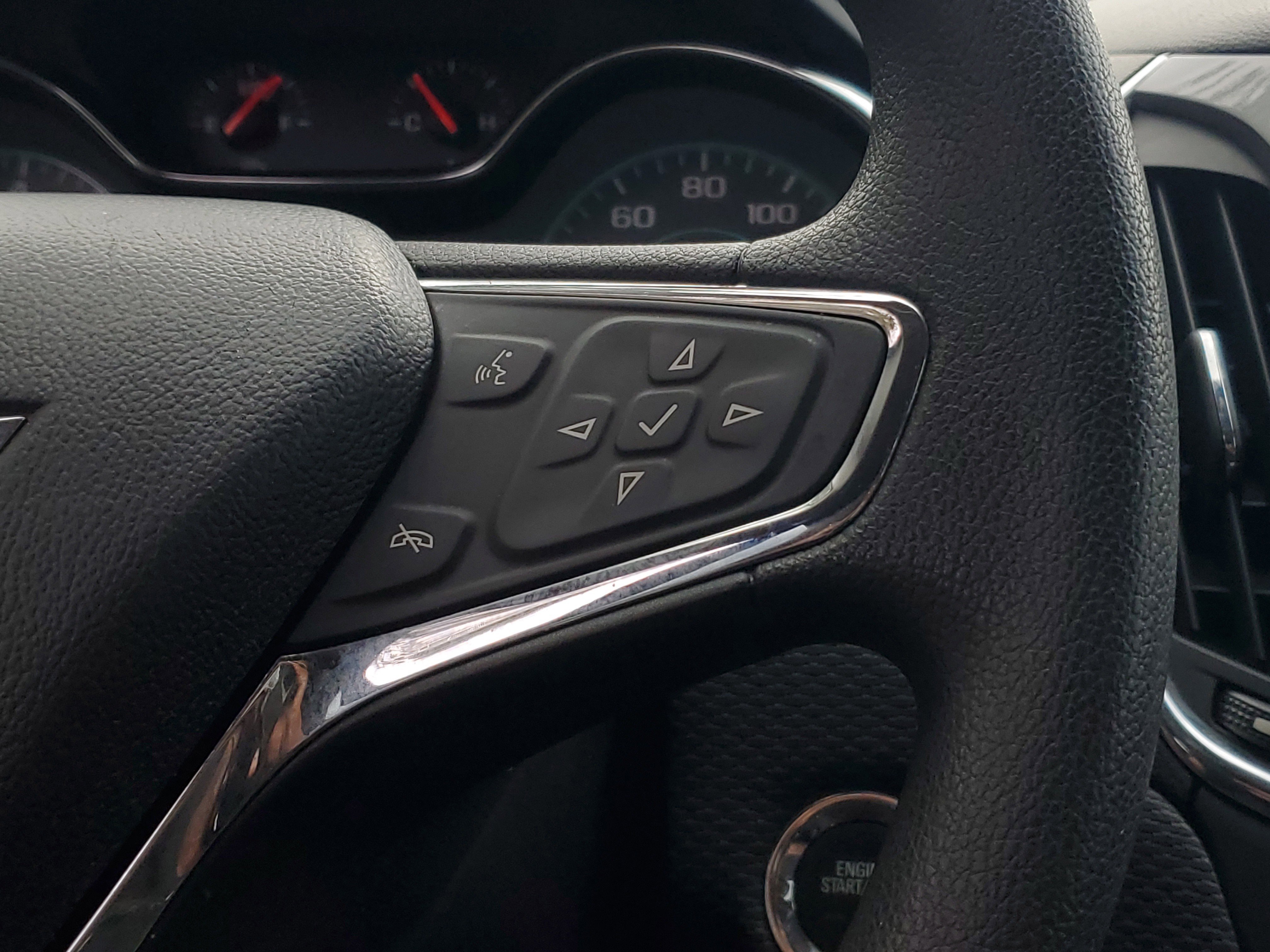 Used 2017 Chevrolet Cruze LT w/ Convenience Package image 28