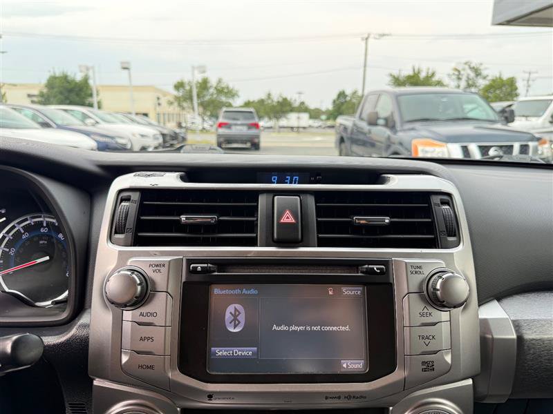 Used 2019 Toyota 4Runner SR5 AWD/4WD image 36