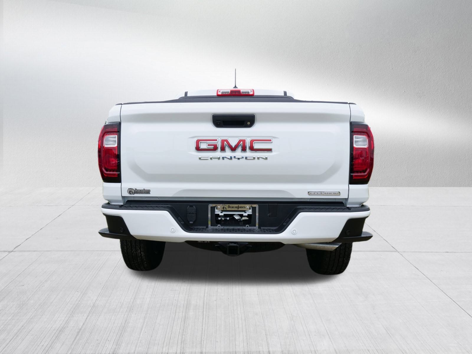New 2025 GMC Canyon Elevation w/ Convenience Package image 4