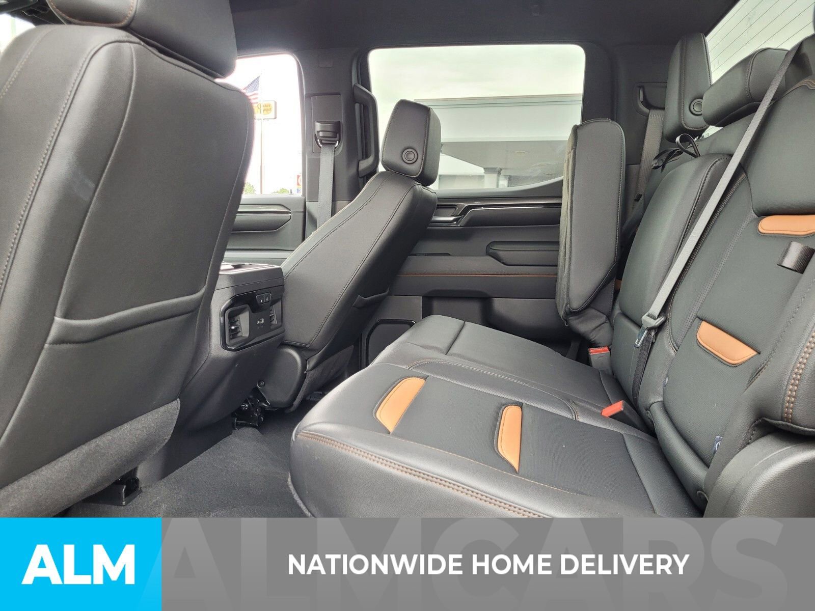 Used 2024 GMC Sierra 1500 AT4 image 4