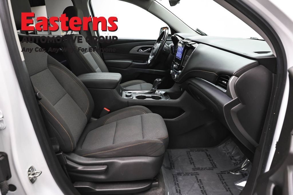 Used 2020 Chevrolet Traverse LT AWD/4WD image 24