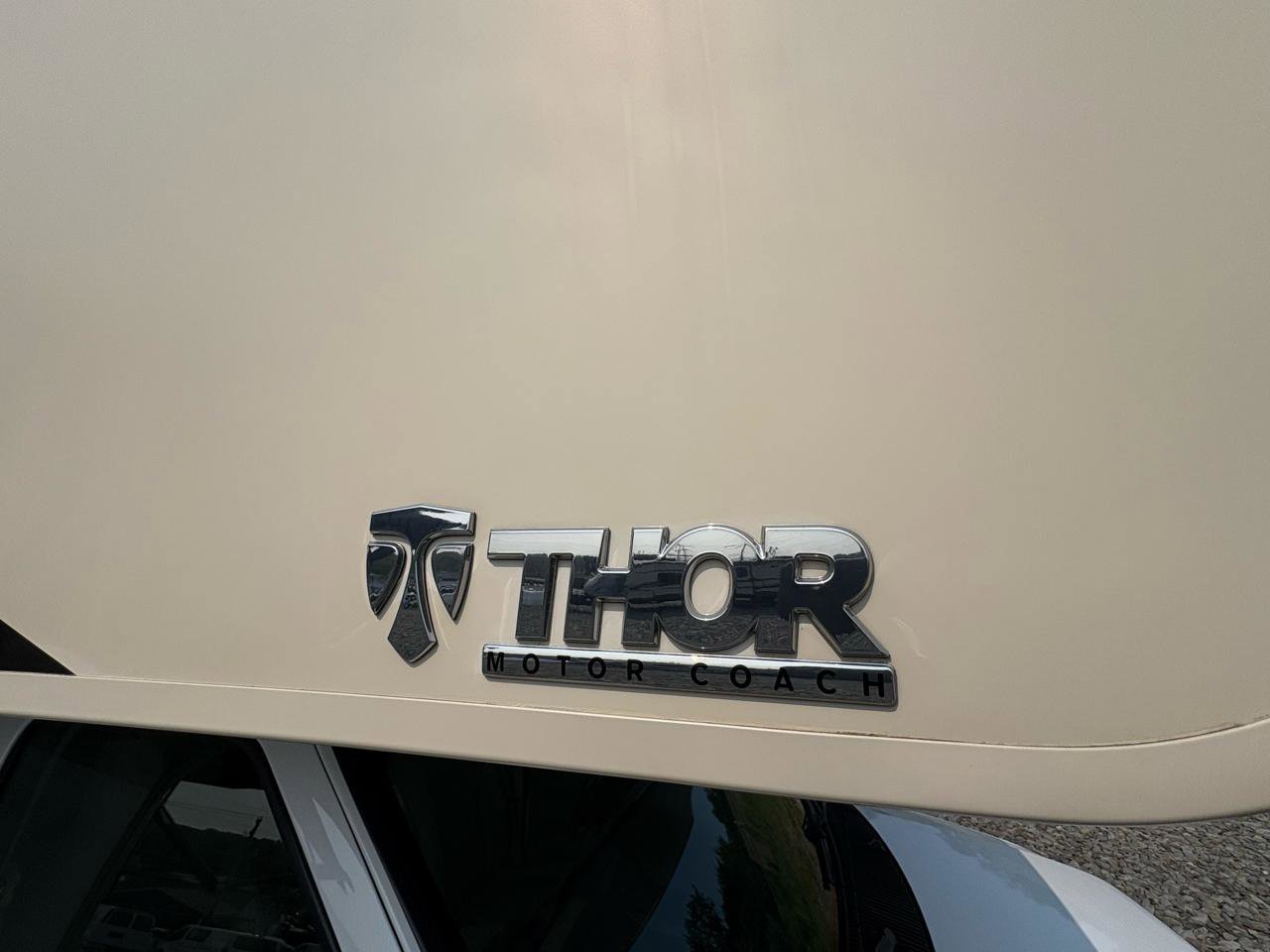 Used 2018 Ford E-450 and Econoline 450 Super Duty w/ Motorhome Prep Package RWD image 91