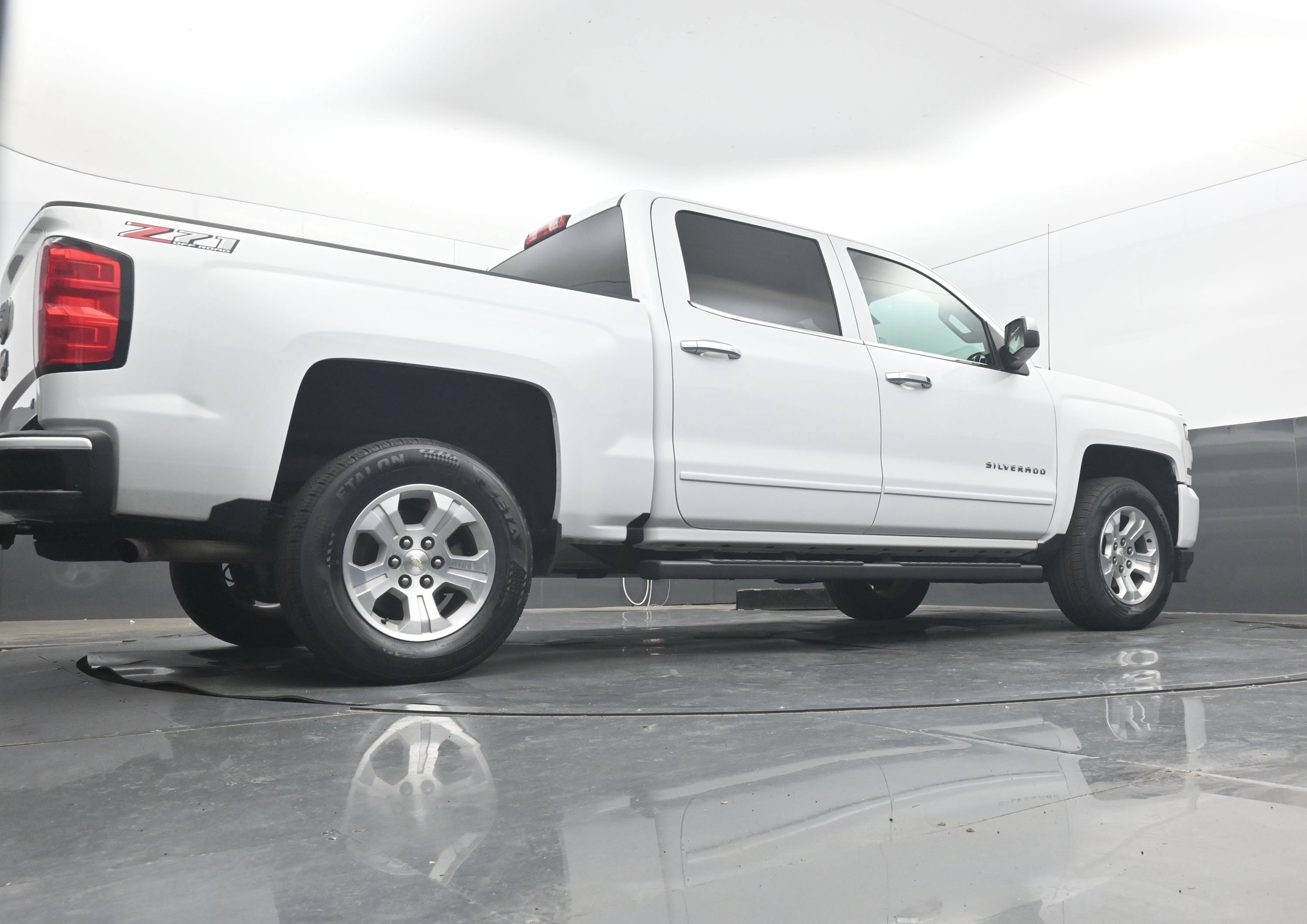 Used 2018 Chevrolet Silverado 1500 LT w/ All Star Edition AWD/4WD image 24
