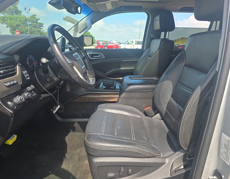 Used 2018 GMC Yukon Denali w/ Denali Ultimate Package AWD/4WD image 3