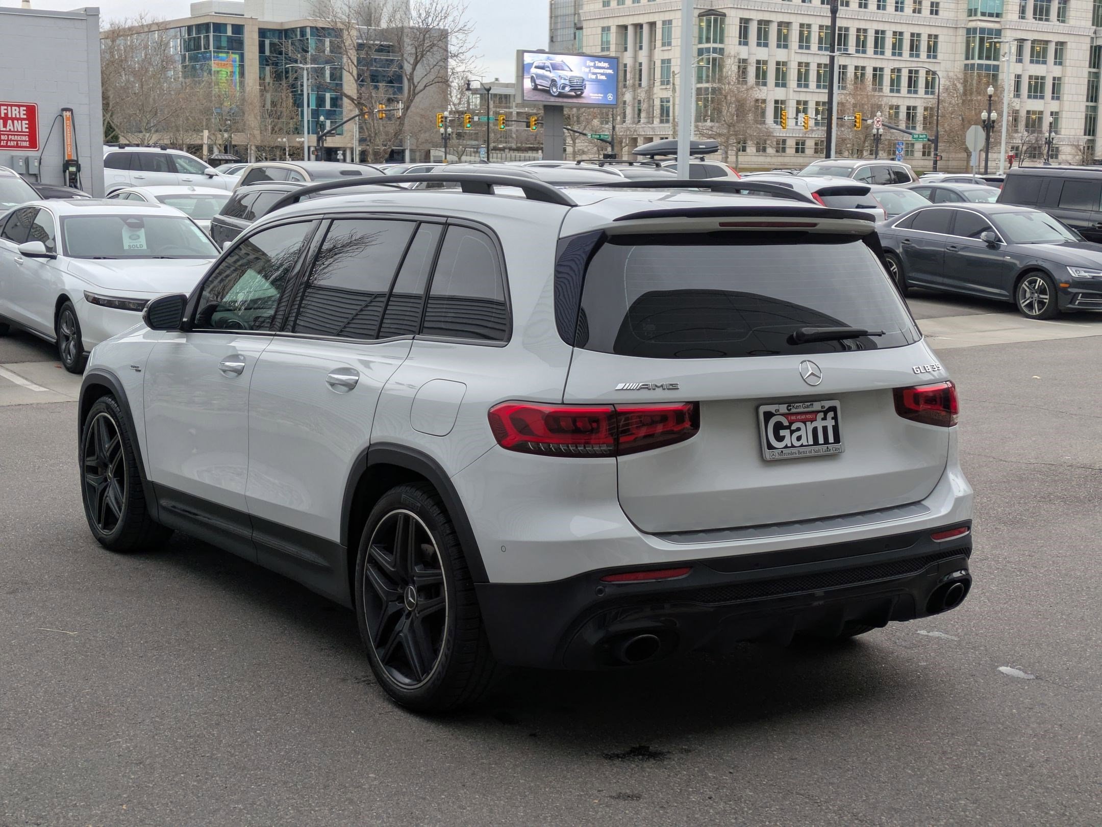 Used 2022 Mercedes-Benz GLB 35 AMG 4MATIC image 5