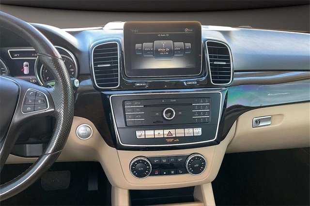 Used 2018 Mercedes-Benz GLE 350 w/ Premium 1 Package image 6