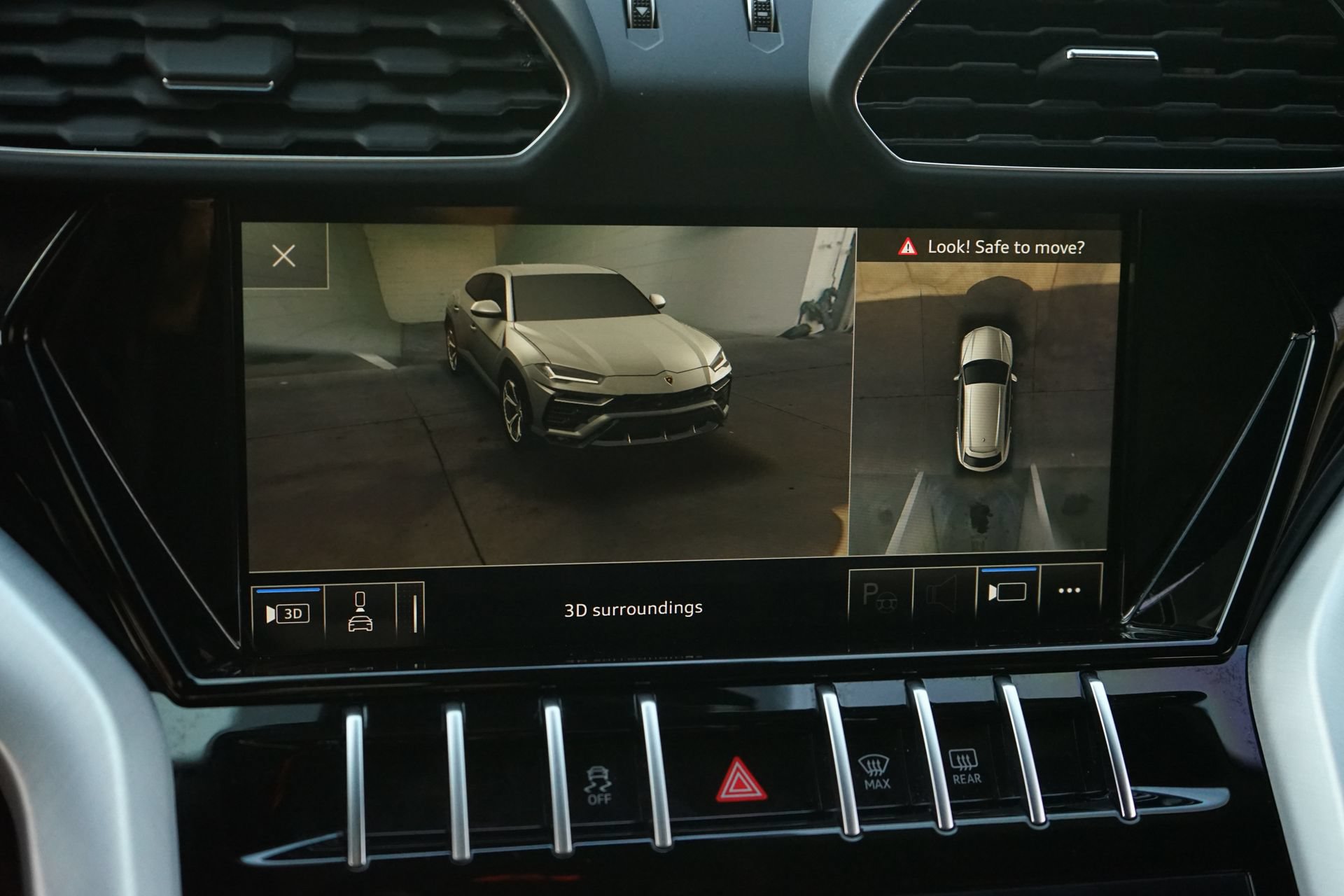Used 2021 Lamborghini Urus AWD/4WD image 18