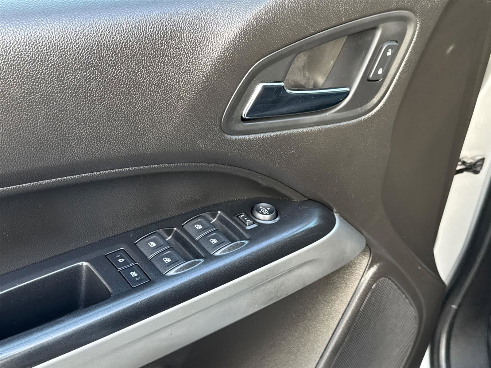 Used 2016 Chevrolet Colorado LT image 27