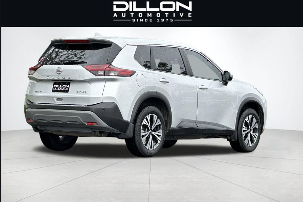 Used 2022 Nissan Rogue SV AWD/4WD image 4