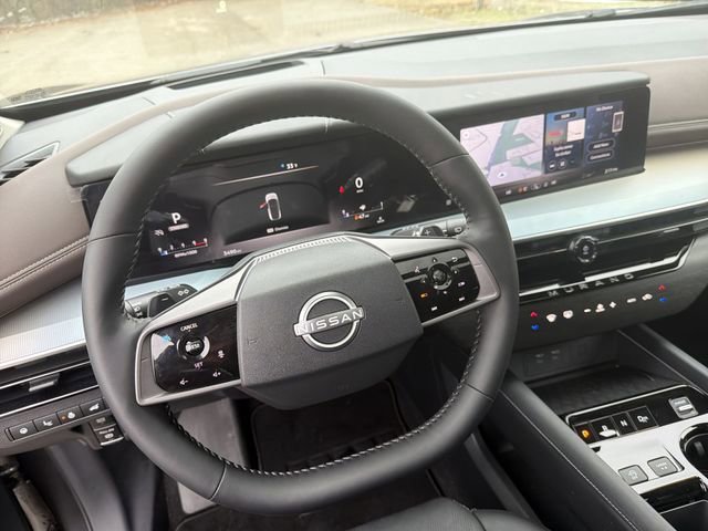 Certified 2025 Nissan Murano Platinum w/ Cargo Package image 17