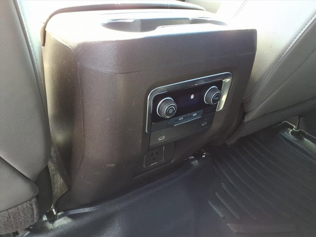 Used 2021 Chevrolet Tahoe LT image 33