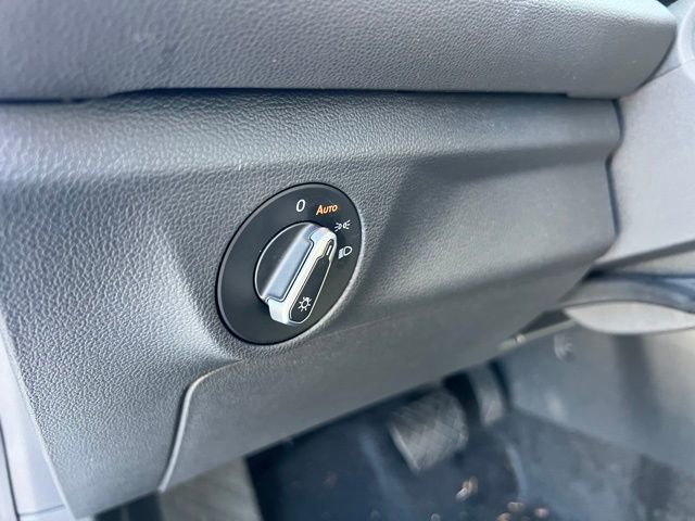 Used 2025 Volkswagen Jetta S image 19