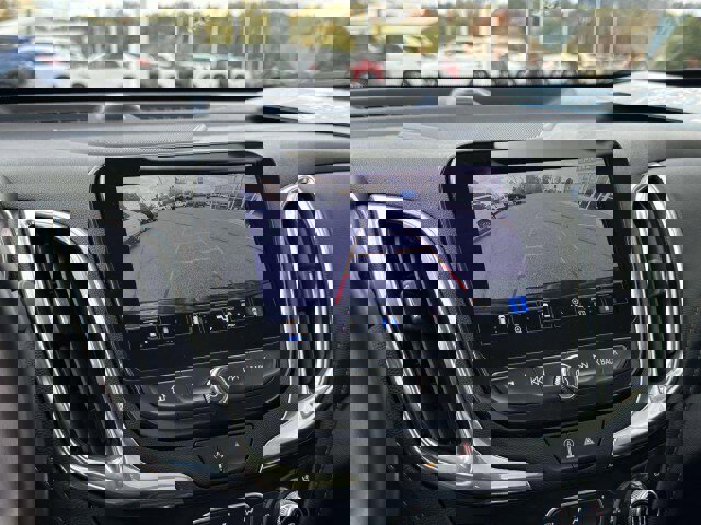 Used 2023 Chevrolet Equinox Premier image 22