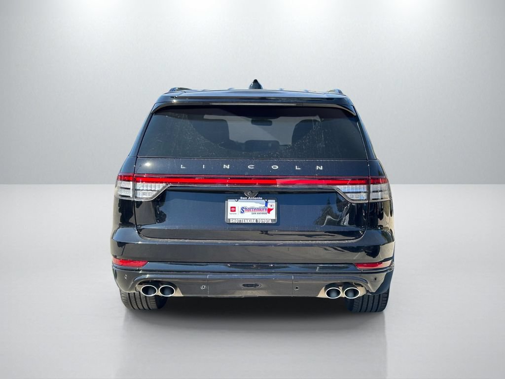 Used 2025 Lincoln Aviator Reserve w/ Jet Appearance Package AWD/4WD image 6