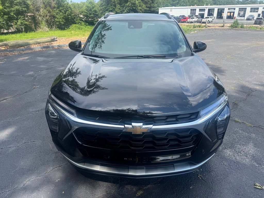 New 2026 Chevrolet Trax LT w/ LT Convenience Package FWD image 13