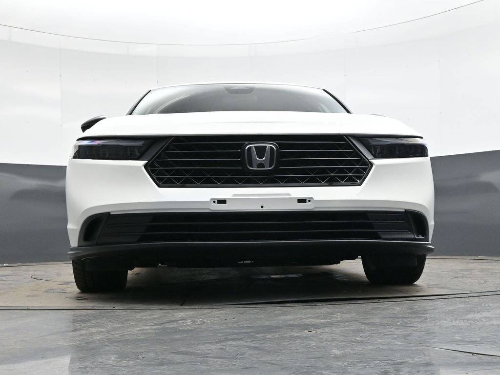 Used 2025 Honda Accord Sport image 40