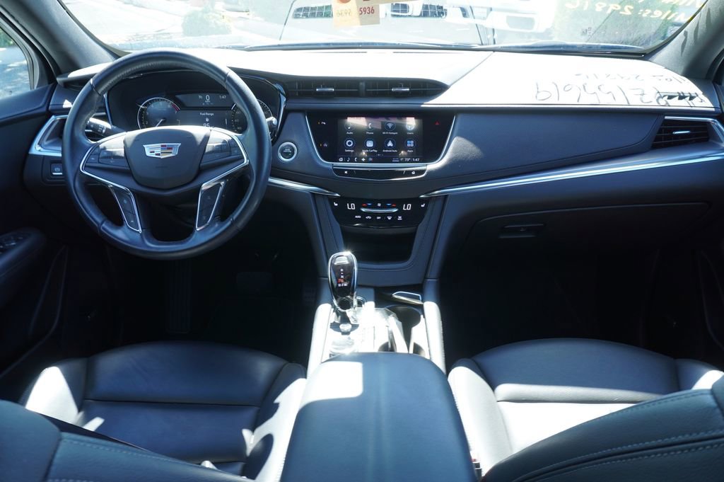 Certified 2023 Cadillac XT5 Luxury image 8