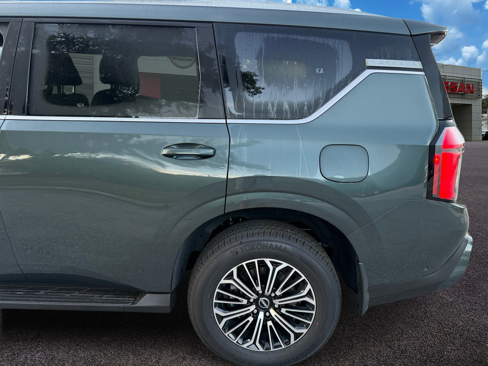 New 2026 Nissan Armada SL image 4