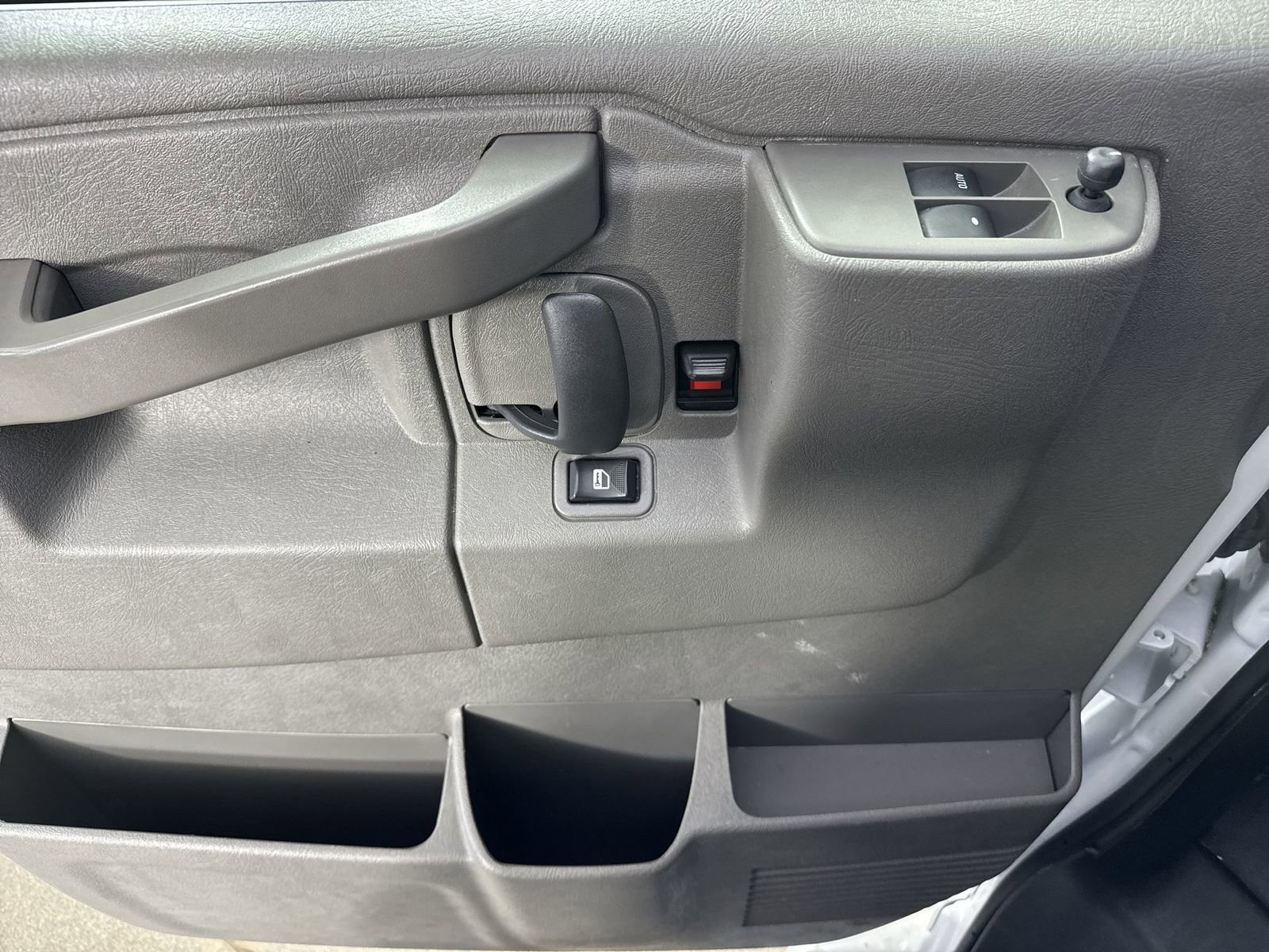 Used 2023 Chevrolet Express 2500 w/ Driver Convenience Package image 19