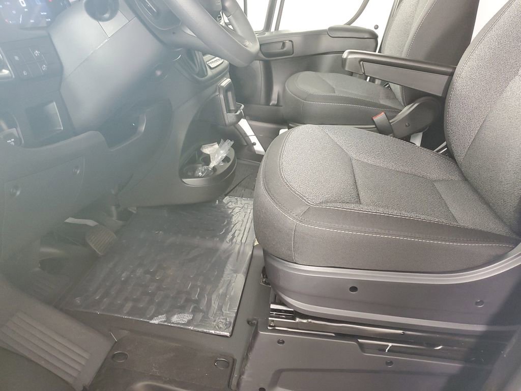 Used 2024 RAM ProMaster 2500 w/ Quick Order Package 22G SLT image 11