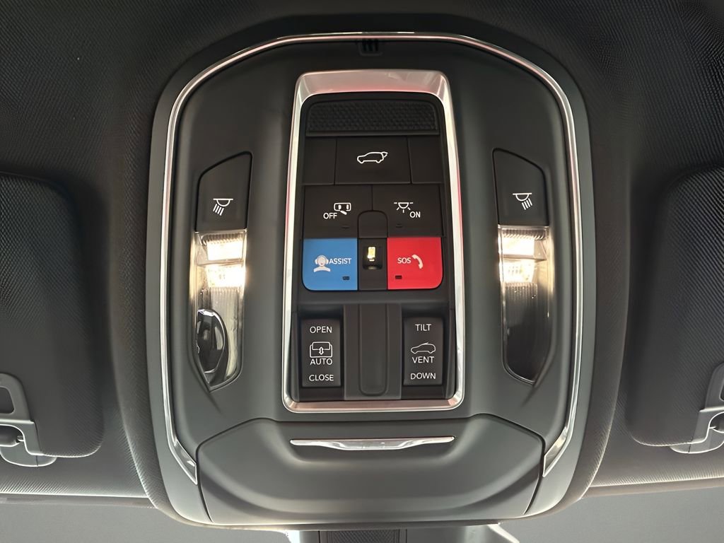 New 2025 Jeep Grand Cherokee L Laredo w/ Luxury Tech Group I image 28