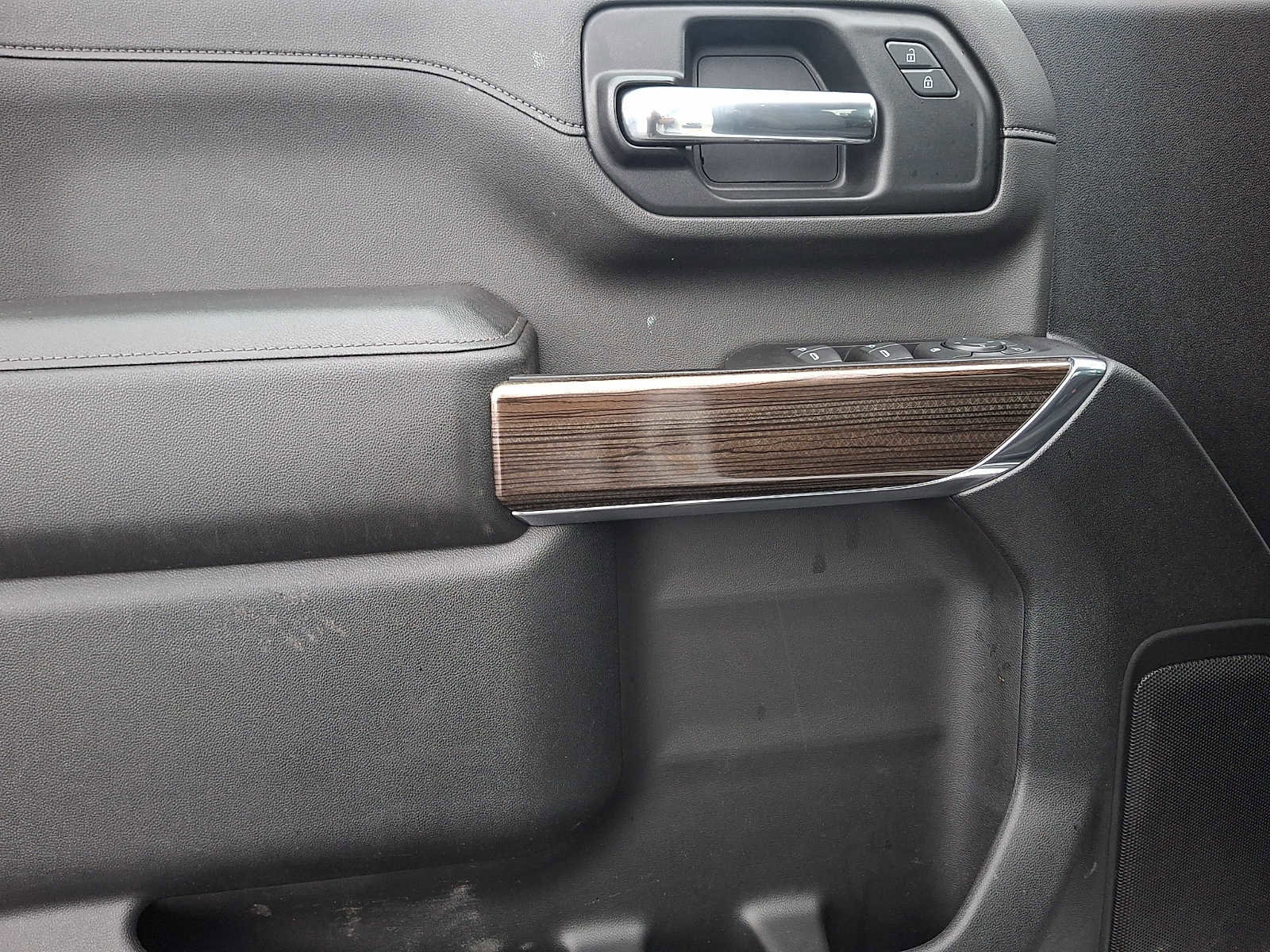 Used 2023 Chevrolet Silverado 2500 LT w/ Convenience Package image 12