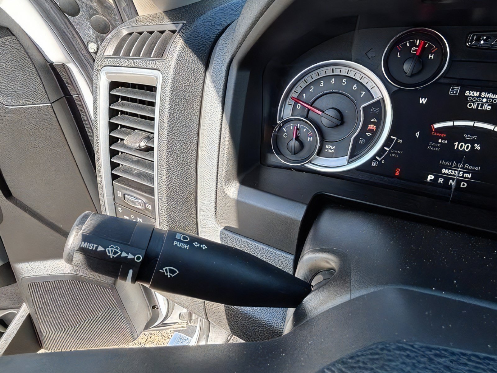Used 2019 RAM 1500 Classic SLT w/ Luxury Group AWD/4WD image 23