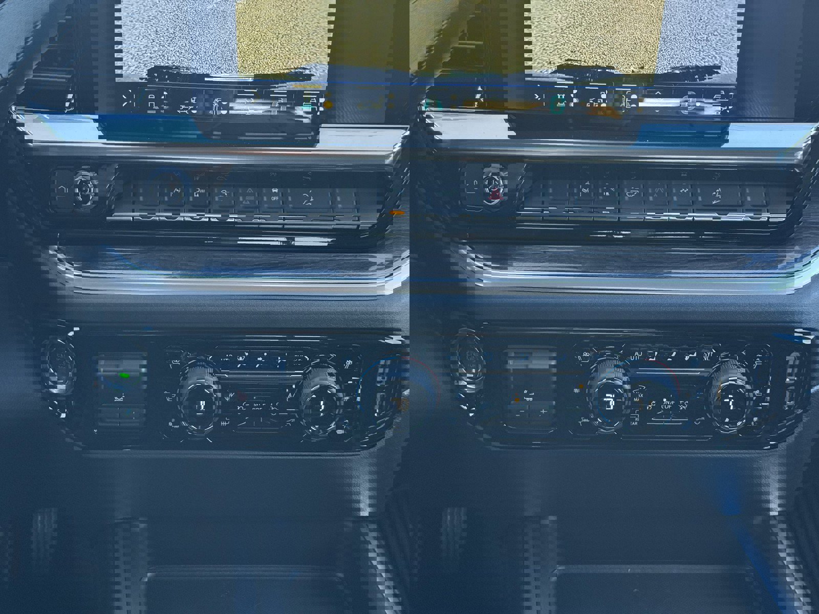 New 2026 Chevrolet Silverado 3500 LTZ w/ LTZ Convenience Package image 27