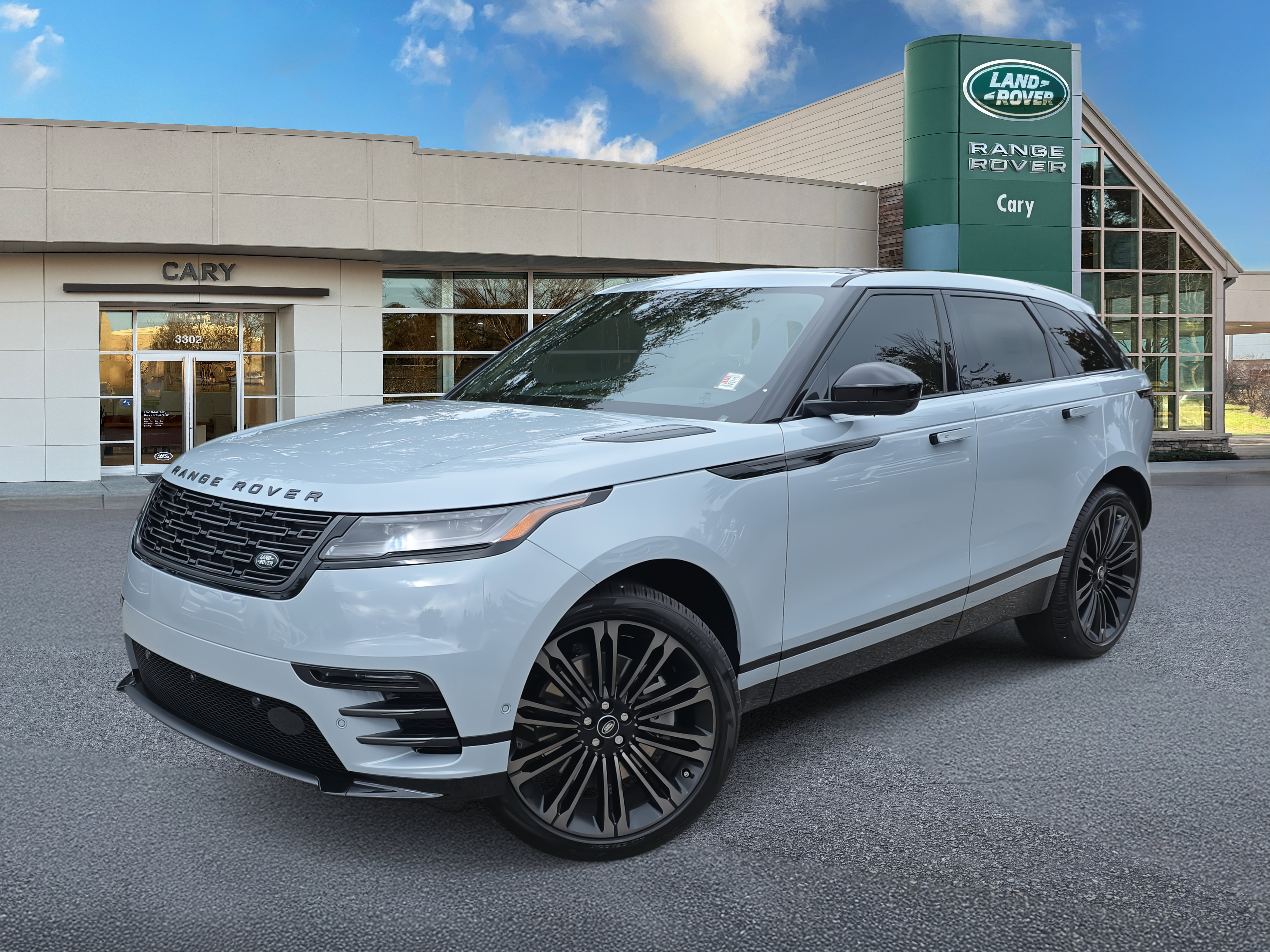 New 2026 Land Rover Range Rover Velar Dynamic SE video 1