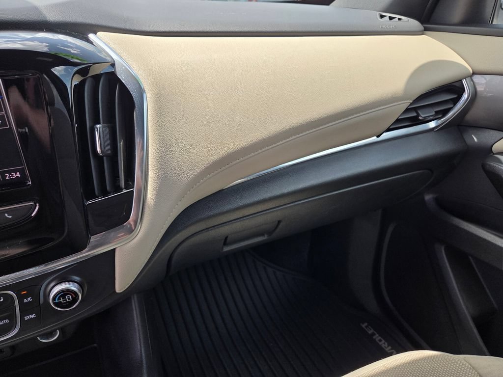 Certified 2023 Chevrolet Traverse LS FWD image 27