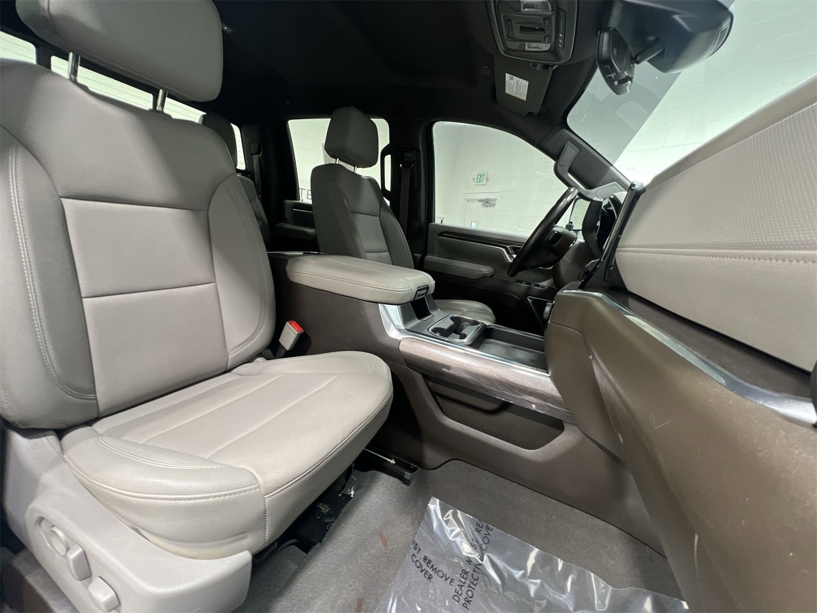 Used 2024 Chevrolet Silverado 3500 LTZ w/ LTZ Convenience Package image 24