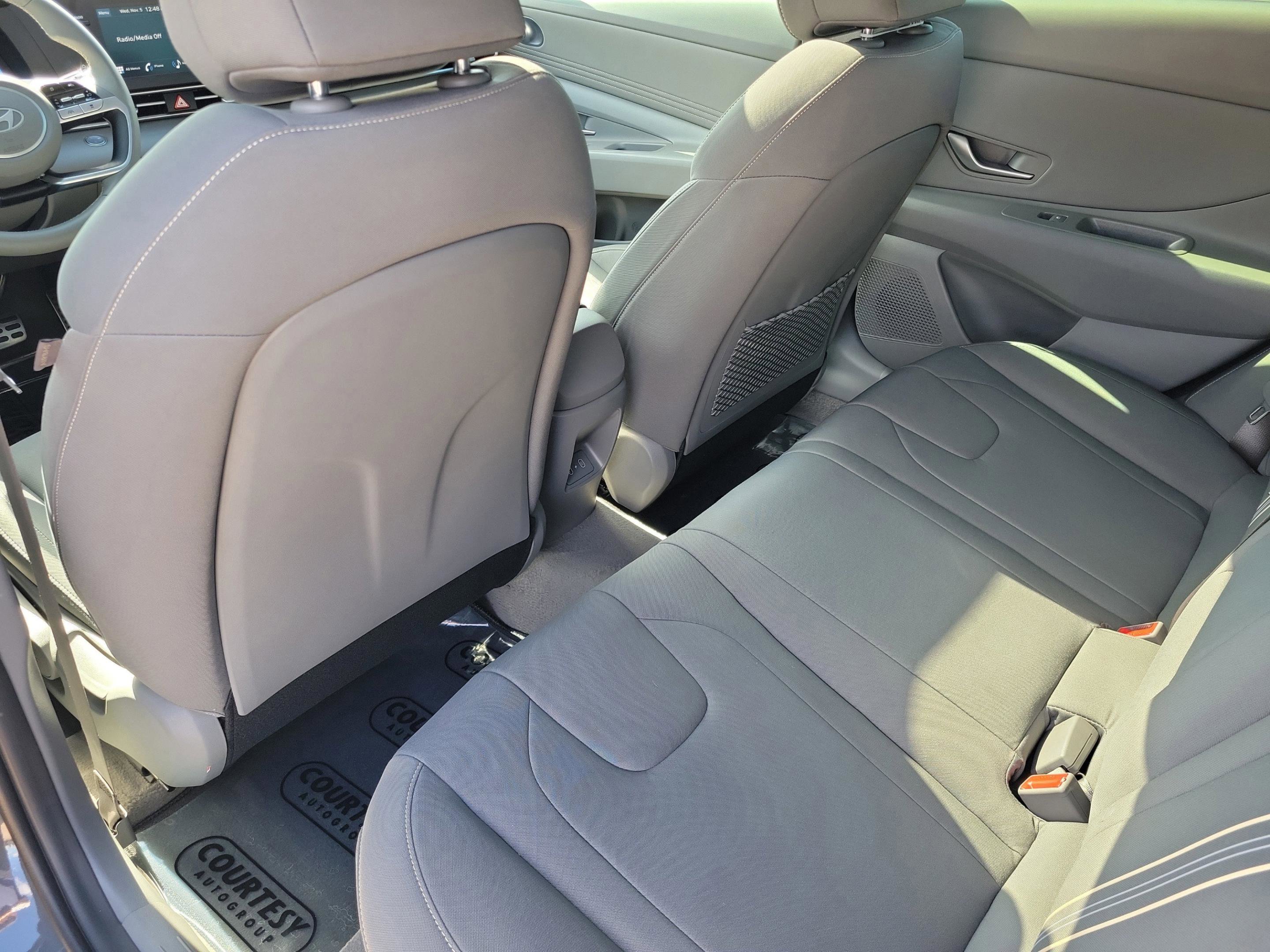 New 2026 Hyundai Elantra SEL Sport image 28