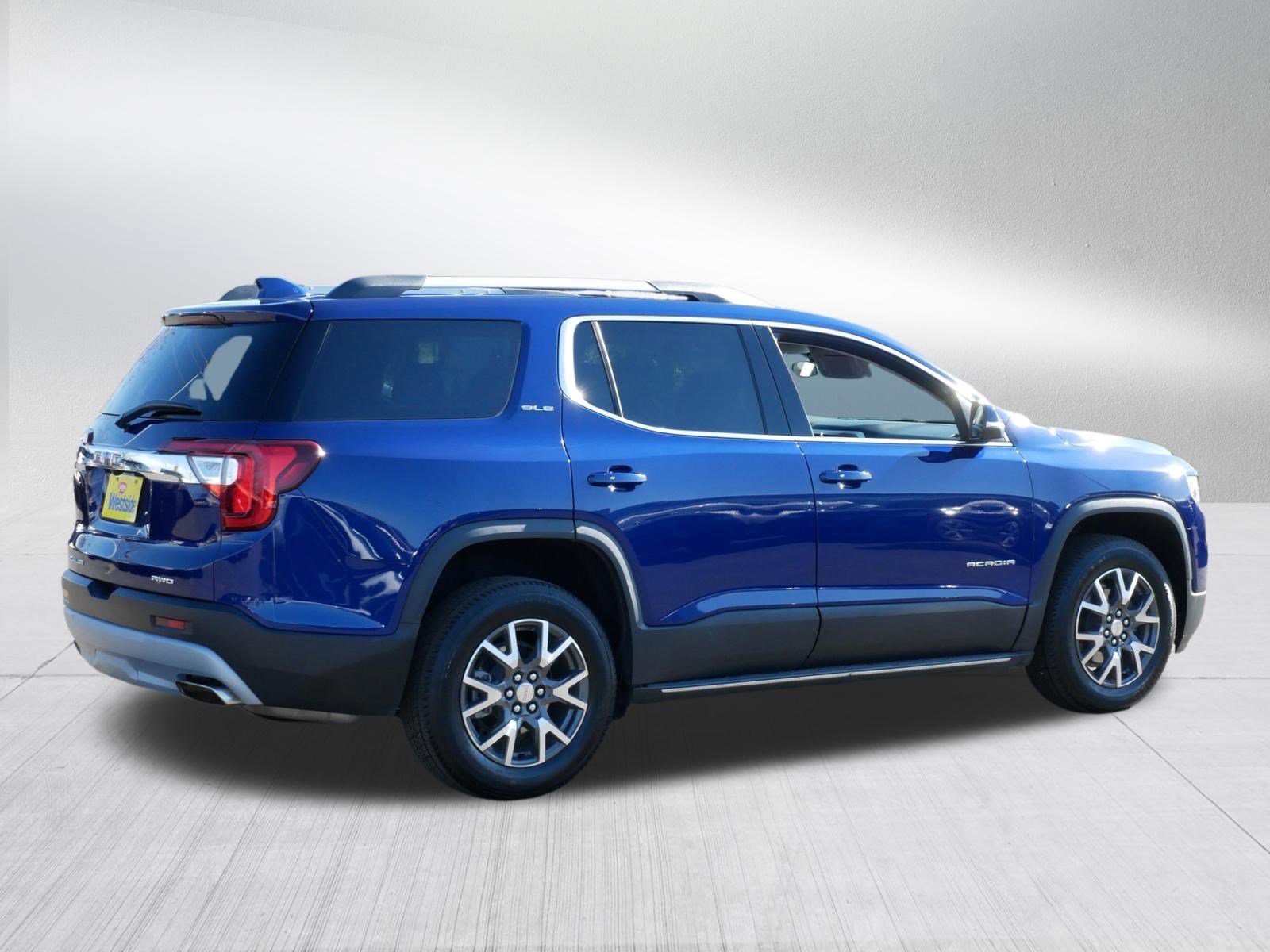 Used 2023 GMC Acadia SLE w/ Driver Convenience Package AWD/4WD image 7