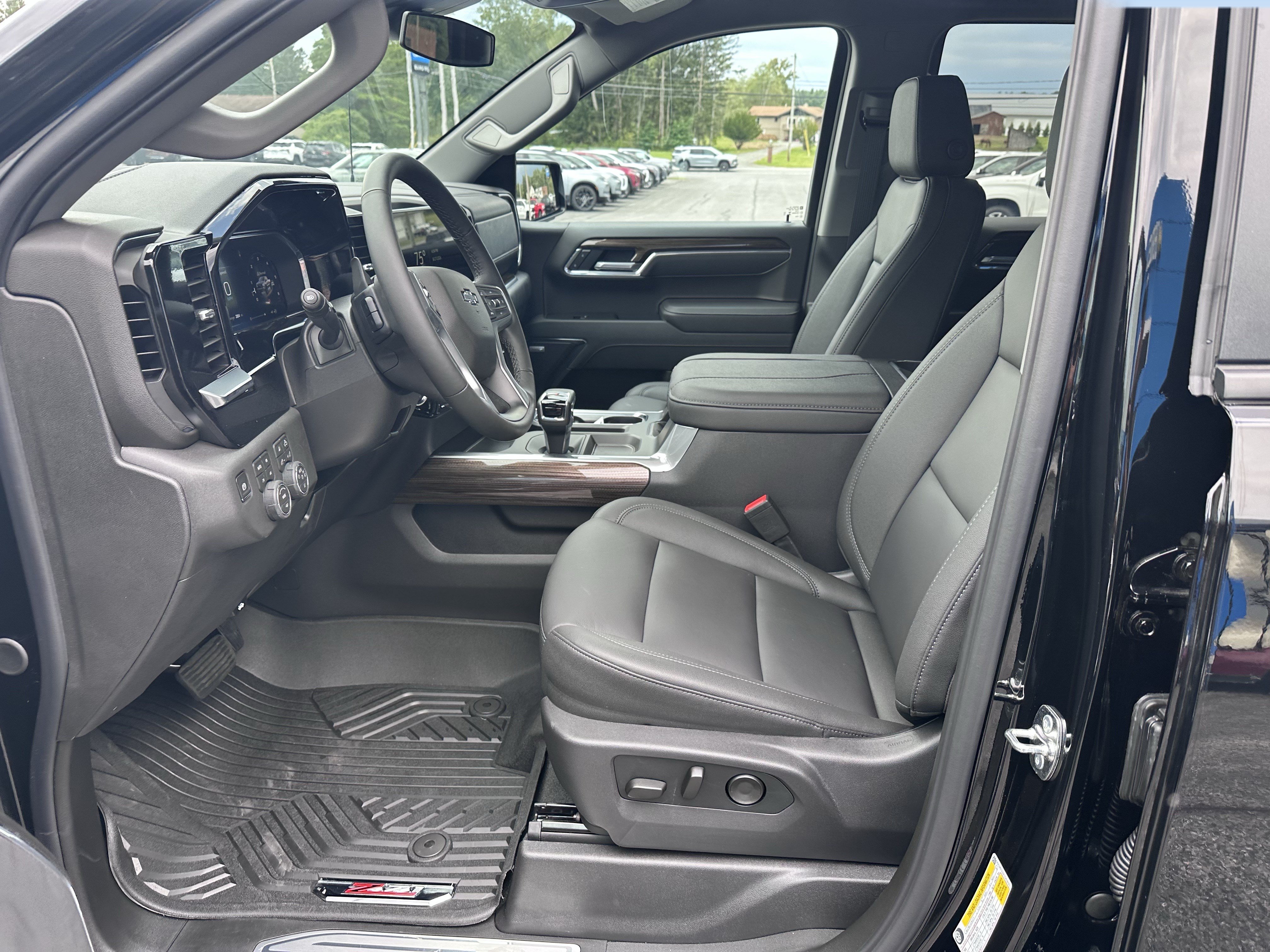 New 2026 Chevrolet Silverado 1500 LT Trail Boss w/ LT Trail Boss Premium Package AWD/4WD image 12