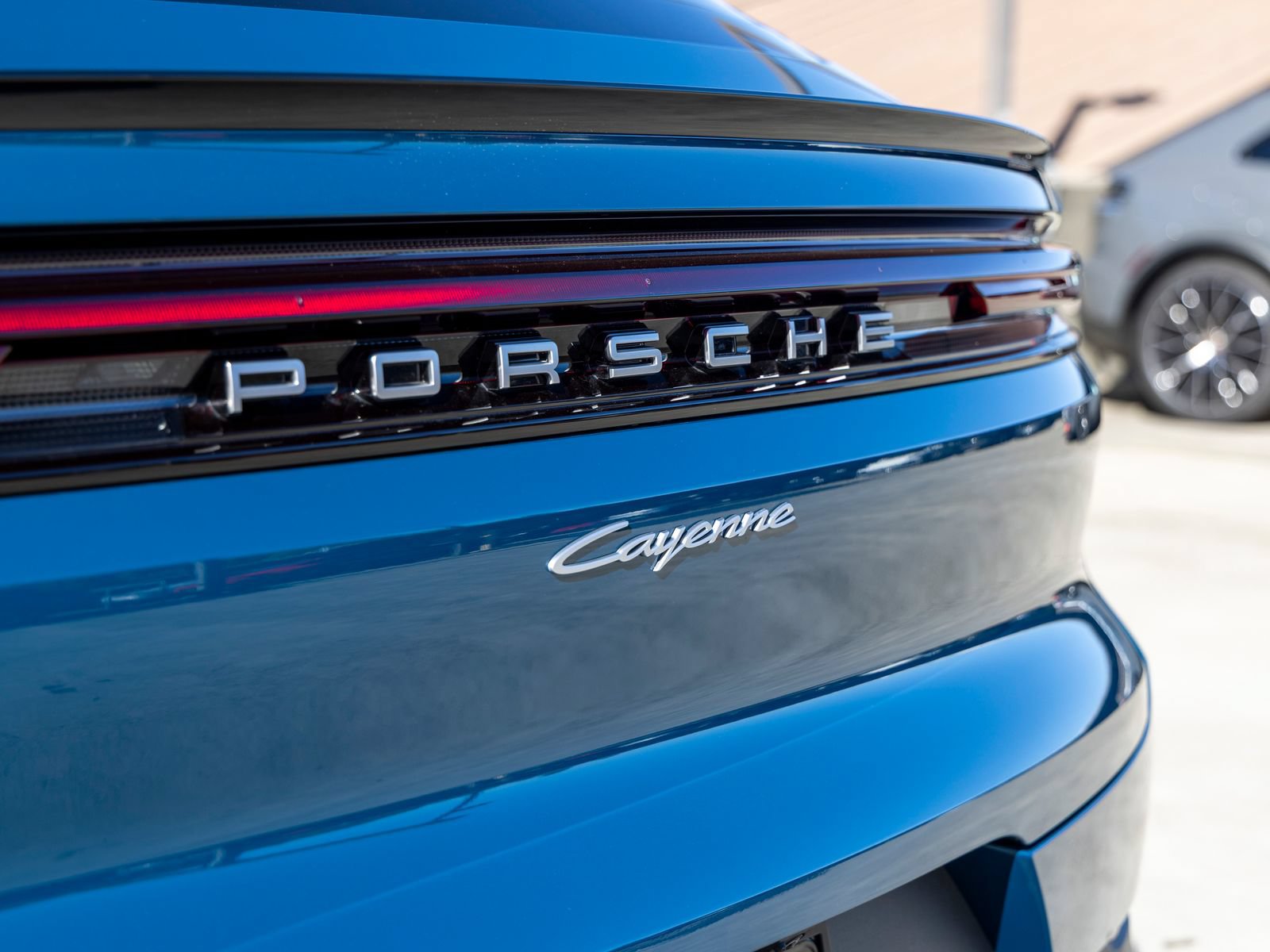 Certified 2026 Porsche Cayenne Coupe AWD/4WD image 24