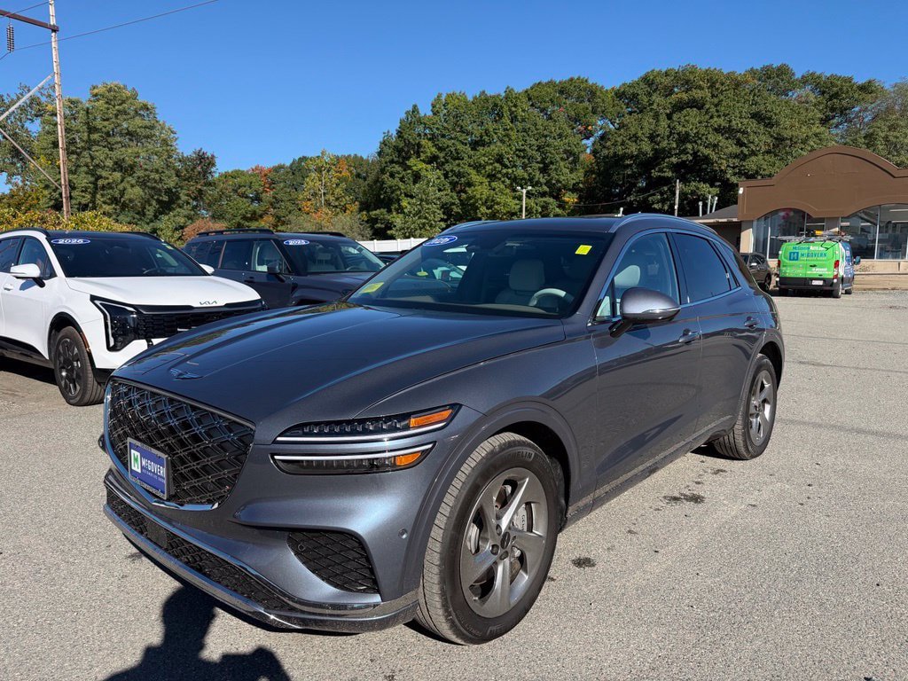 Used 2026 Genesis GV70 2.5T Advanced AWD/4WD image 2