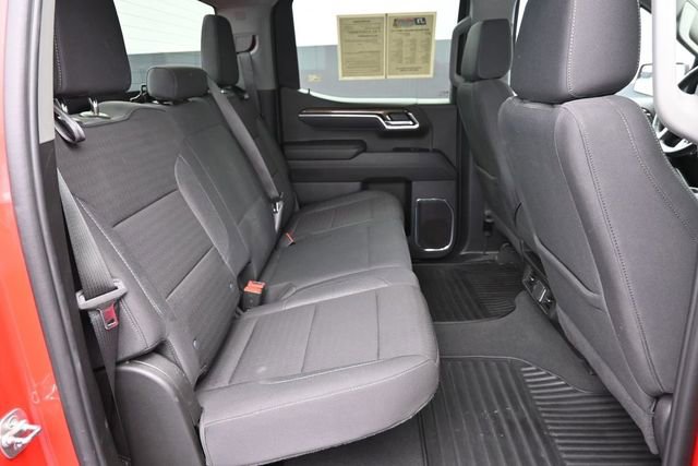 Used 2025 Chevrolet Silverado 1500 LT AWD/4WD image 33